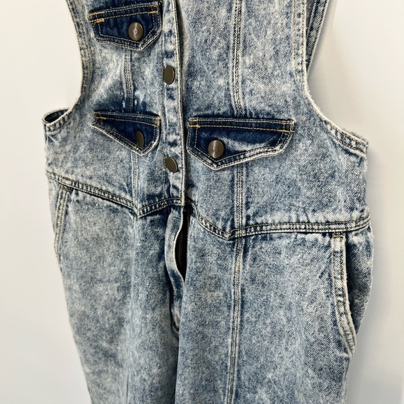 Vintage 90’s Acid Wash Front Pocket Cartoon Patch Seamed Straight Leg Jumpsuit - Picture 5 of 12